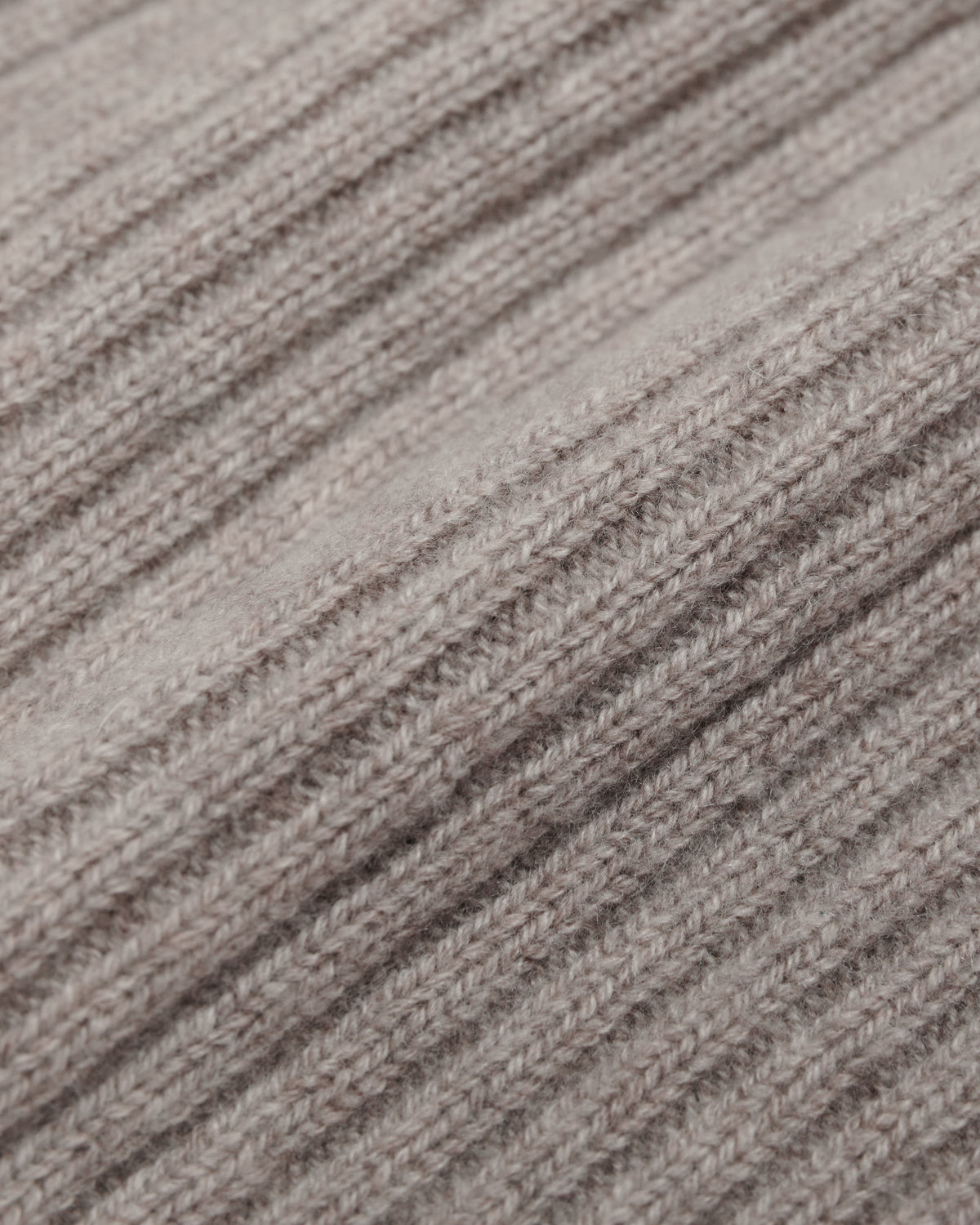 close-up of the natural ribbed cashmere knit fabric