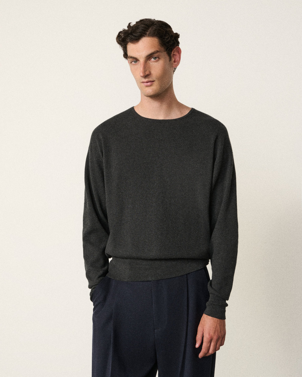 man front, indigo milano knitted sweatshirt