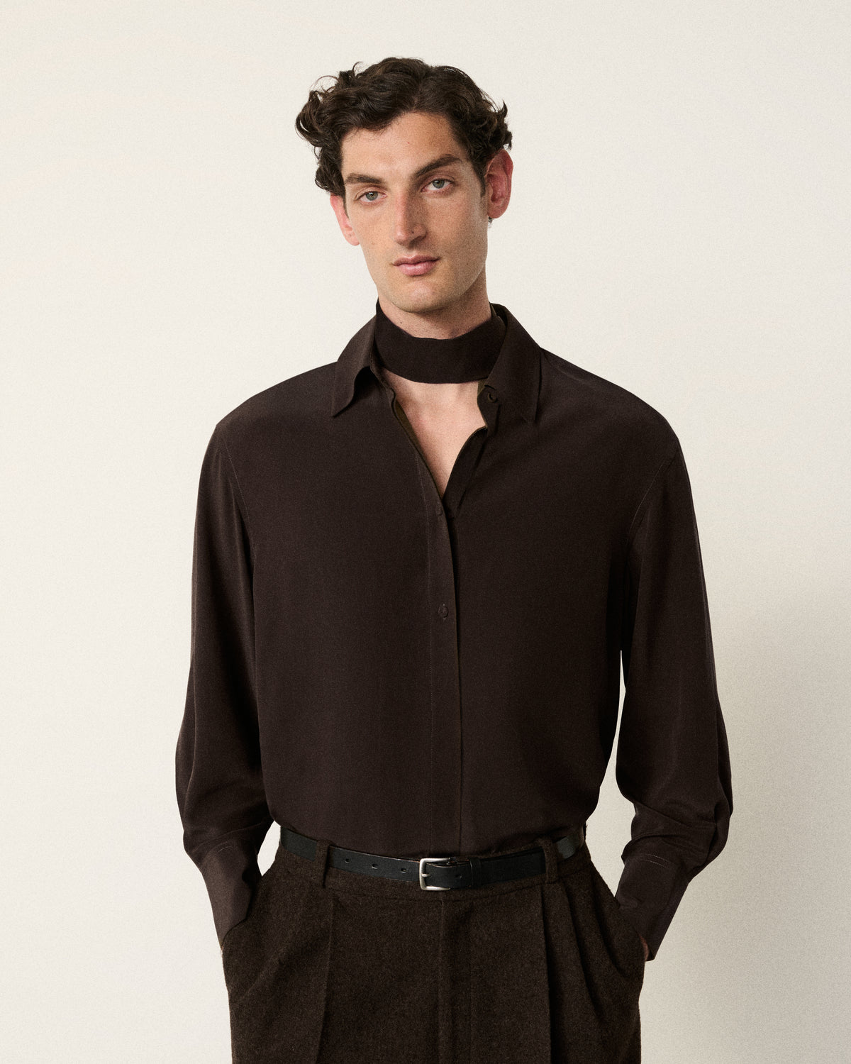 man in the dark charcoal washed silk everyday shirt
